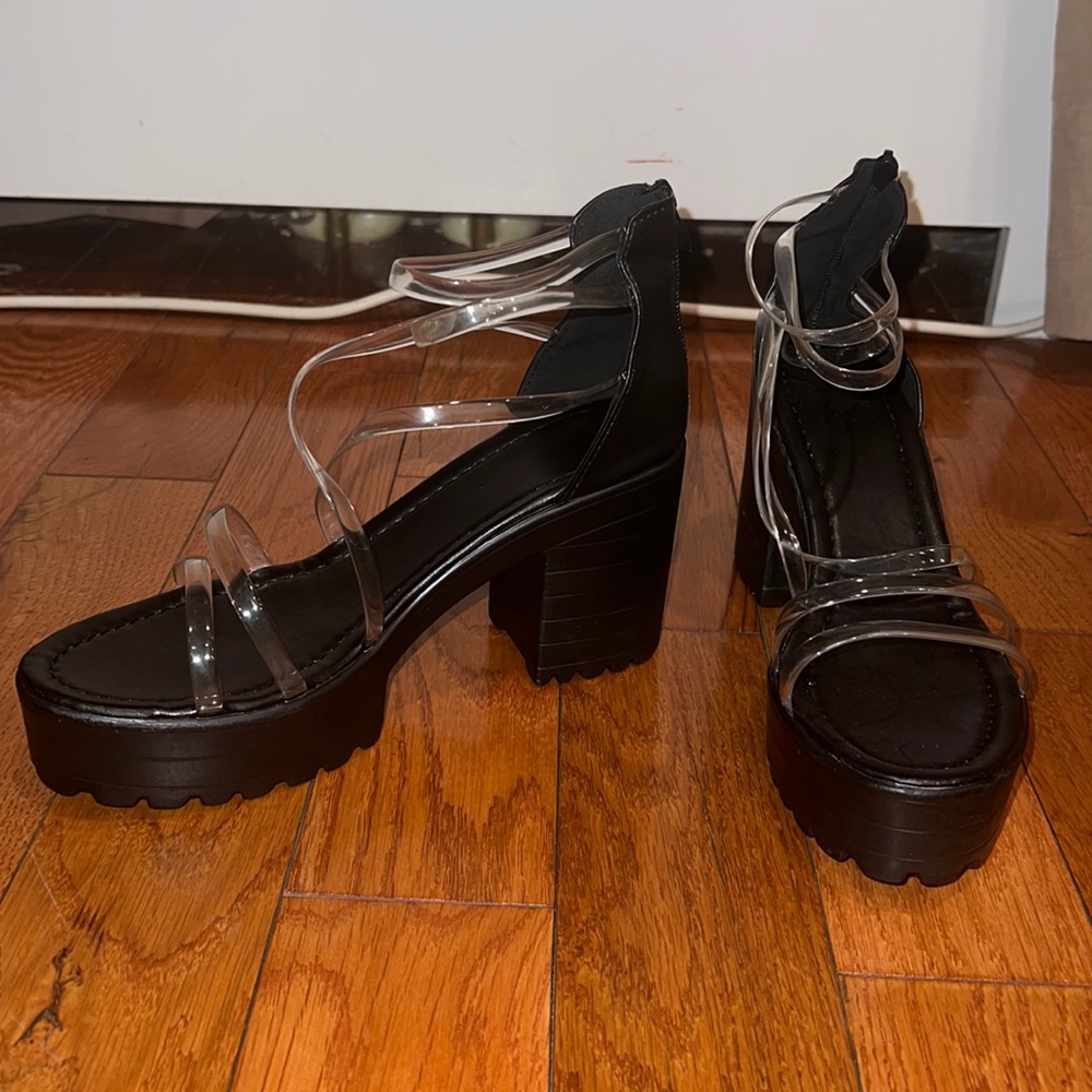 Black chunky heel sandal, never worn. Never worn.